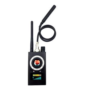 DER DETEKTOR MIT EINER FUNKTION DER MAGNETERKENNUNG