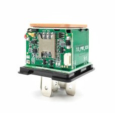 GPS TRACKER VERSTECKT IM FAHRZEUGRELAIS